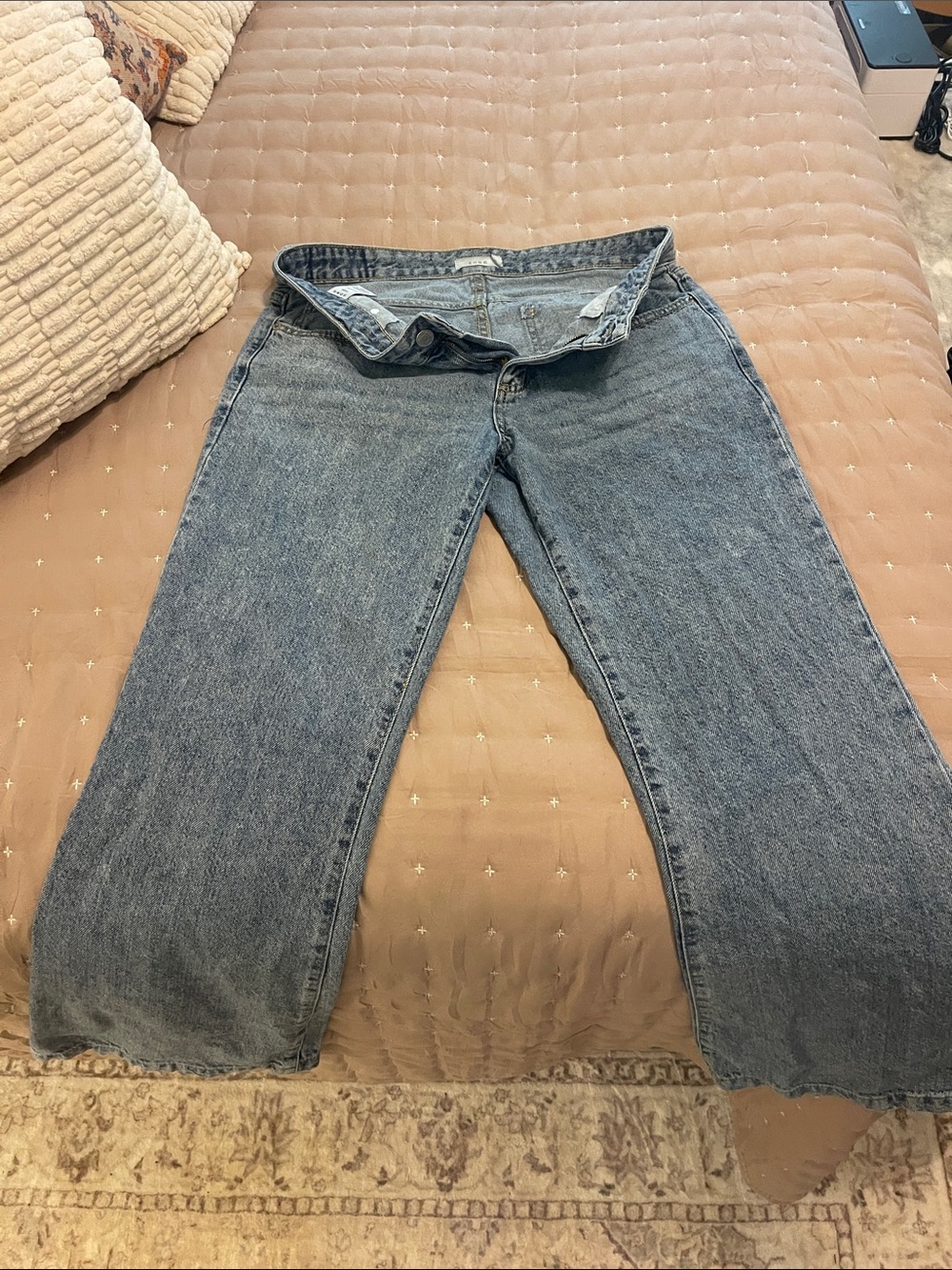 S.O.N.G. Straight Leg Jeans in Light Blue Denim